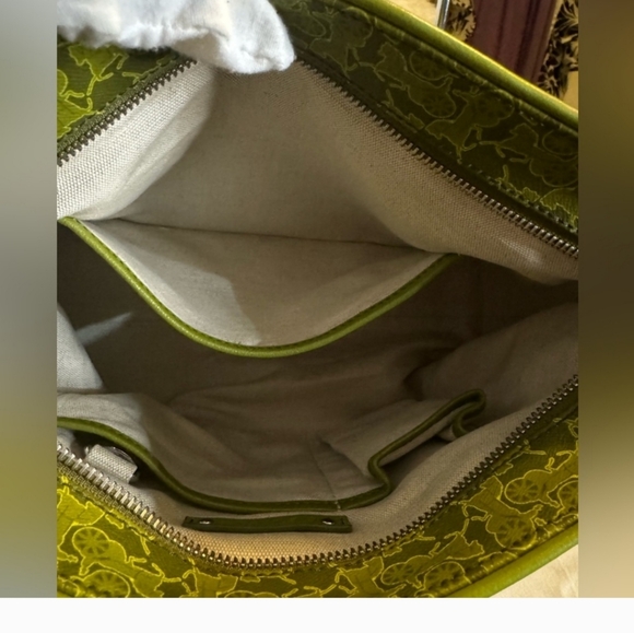 Céline Green Canvas Horse & Carriage Tote bag- Like new - Picture 7 of 8